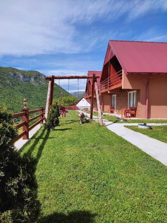 Guesthouse Madzarevic ปลูชิเน ภายนอก รูปภาพ