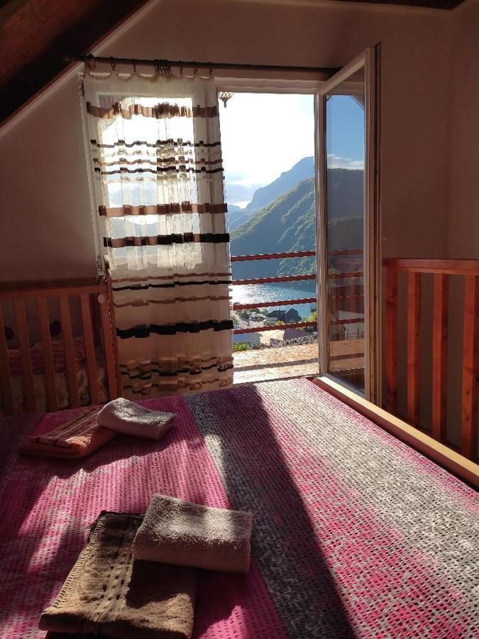 Guesthouse Madzarevic ปลูชิเน ภายนอก รูปภาพ