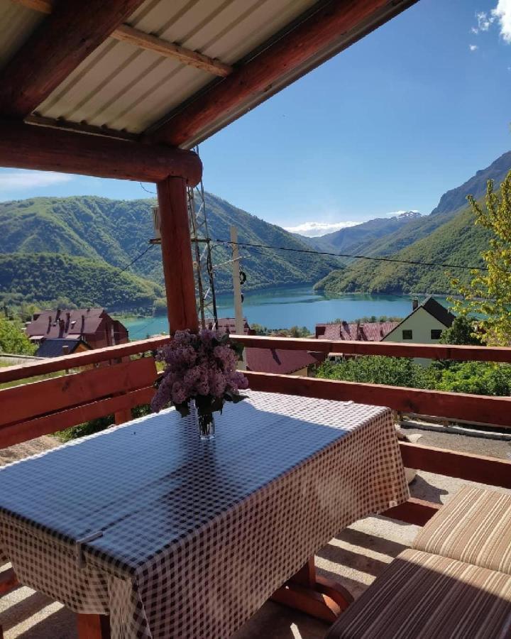 Guesthouse Madzarevic ปลูชิเน ภายนอก รูปภาพ
