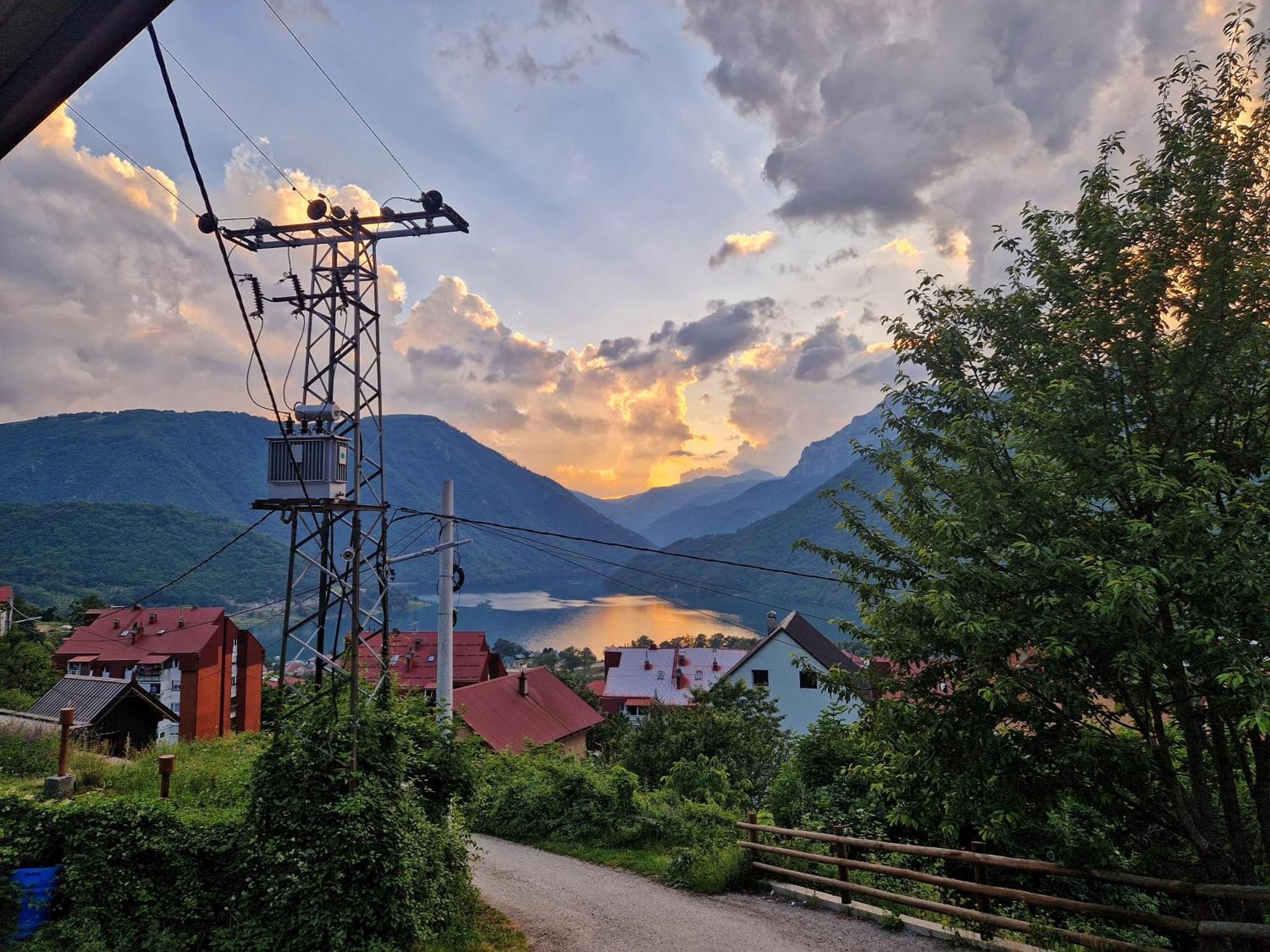 Guesthouse Madzarevic ปลูชิเน ภายนอก รูปภาพ