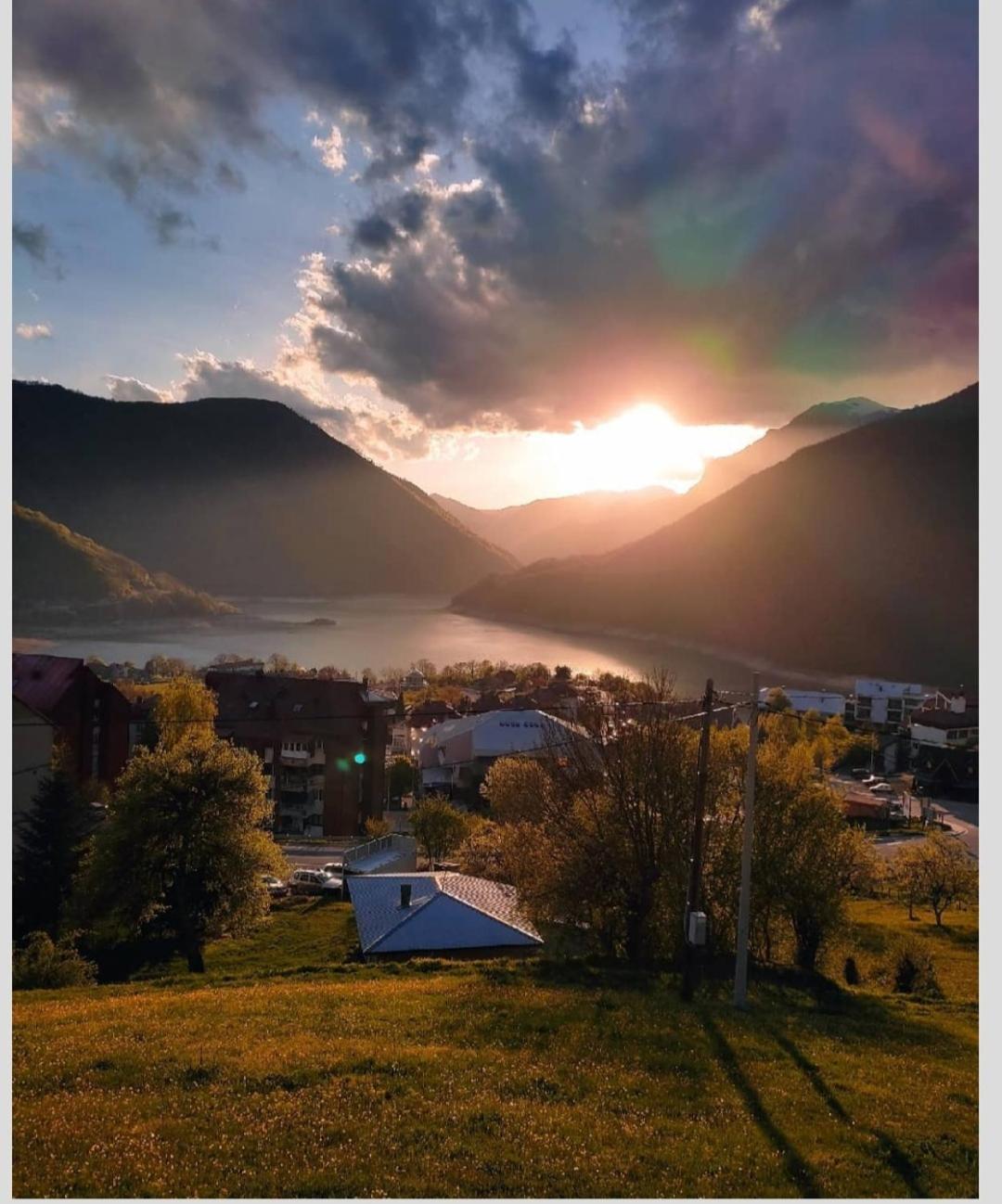 Guesthouse Madzarevic ปลูชิเน ภายนอก รูปภาพ